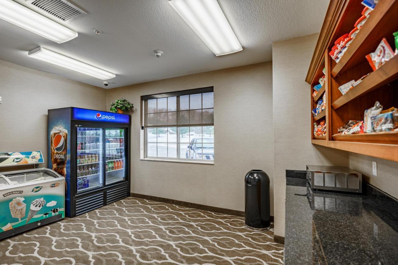 Cobblestone Suites - Ripon Exterior photo